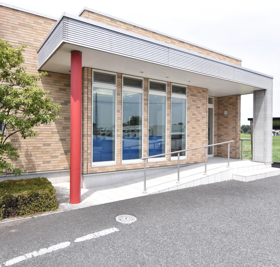 スロープ付きの玄関